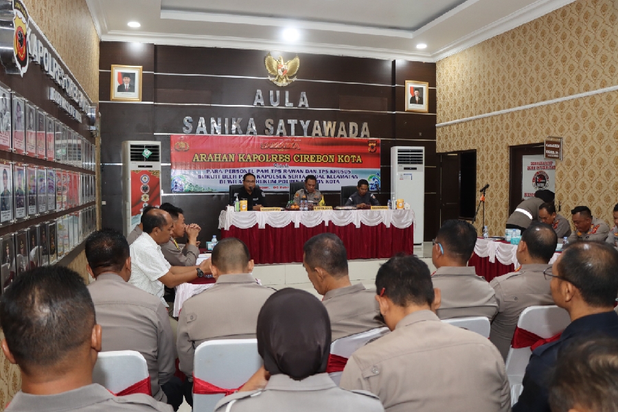 Kapolres Cirebon Kota Beri Pembekalan Personel Pengamanan TPS
