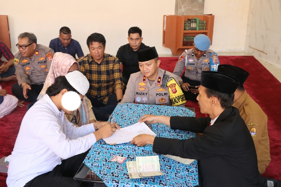Tahanan Narkoba Menikah di Polres Cirebon Kota