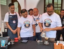 KAI Daop 3 Cirebon Sediakan 2.750 Kopi Gratis