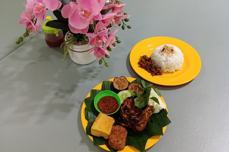Kedai Aim Jagonya Ayam Kampung