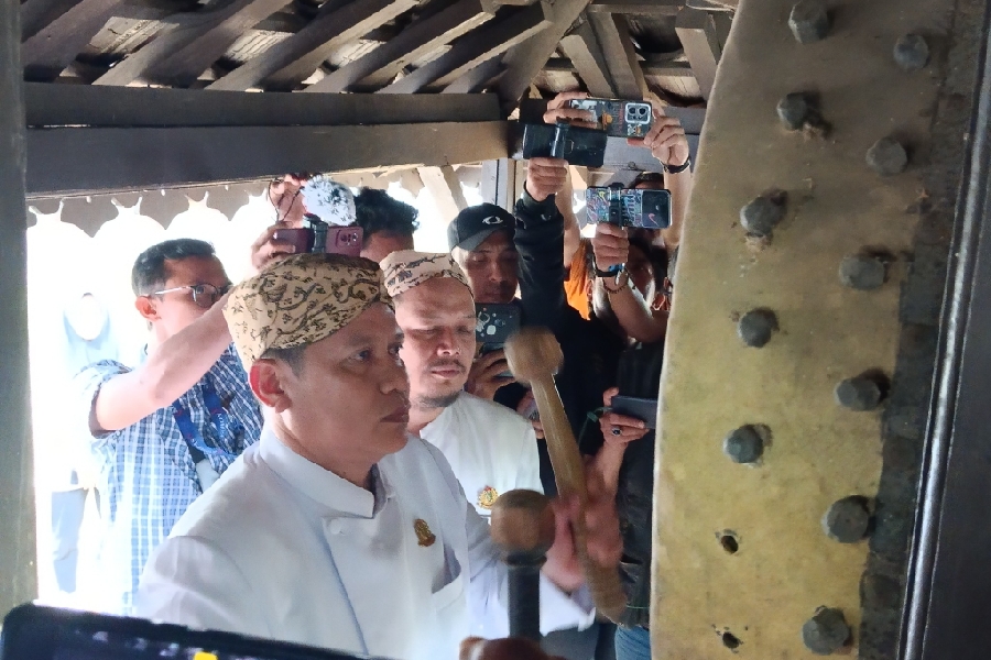 Keraton Kasepuhan Gelar Dlugdag Pertanda Ramadan Tiba