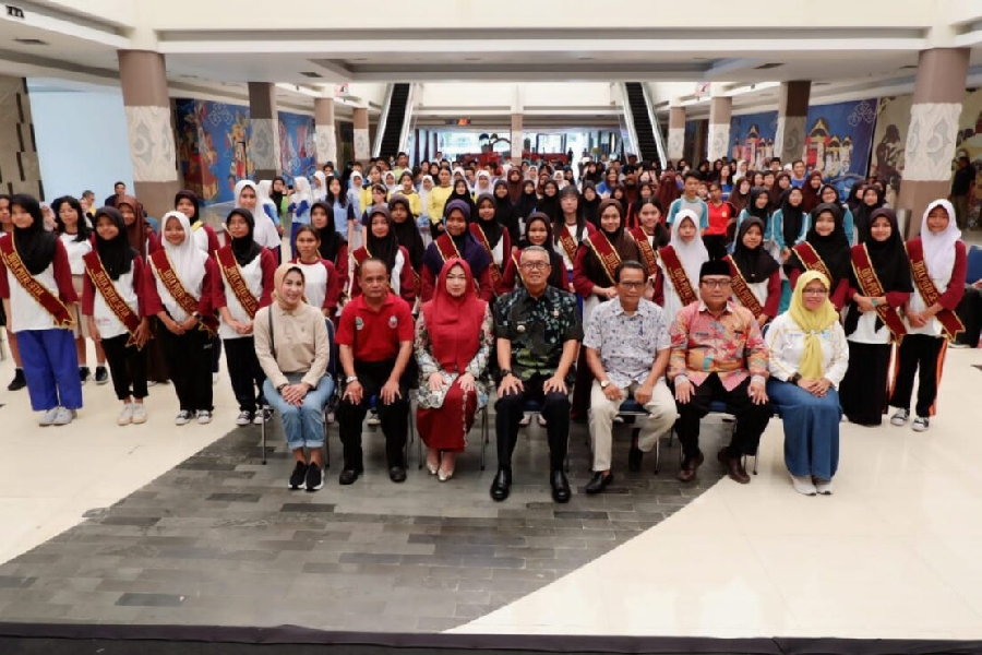 Pj Wali Kota Imbau Remaja Putri Jaga PHBS