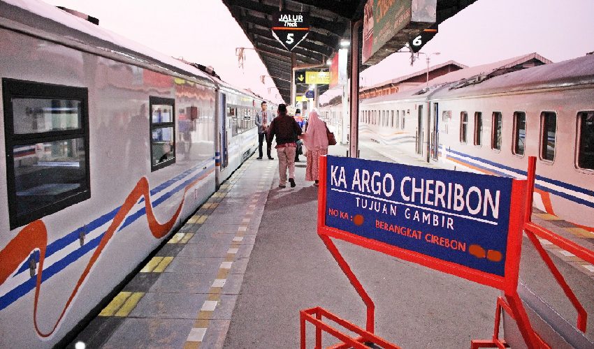 Pengembalian Dana Pembatalan Tiket KA Antarkota Maksimal Tujuh Hari