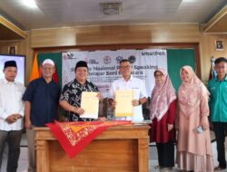 Peringati Hardiknas, Smartfren Perkuat Kerja Sama dengan Kampus