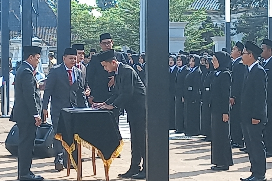 Pj Bupati Majalengka Lantik 469 PPPK