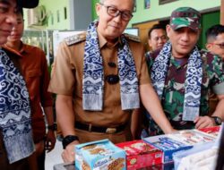 Pj Wali Kota Cirebon Resmikan Kantin Kejujuran di SMPN 5