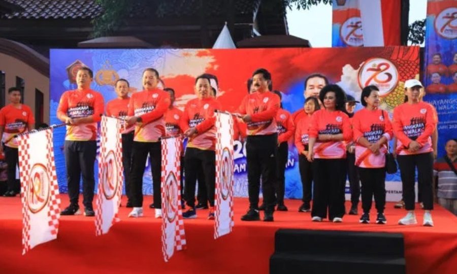 Kapolri Buka Bhayangkara Fun Walk 2024