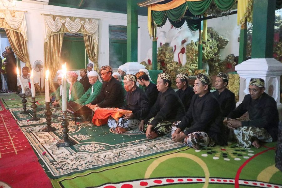 Pembacaan Babad Cirebon Beri Pesan Pendidikan Moral dan Budi Pekerti