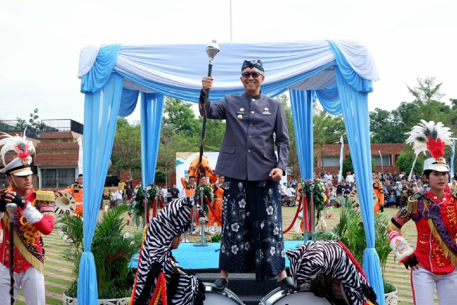 Upacara Harjad Cirebon, Pj Wali Kota Kobarkan Semangat Gotong Royong