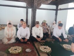 Keraton Kasepuhan Cirebon Adakan Tradisi Apeman