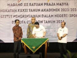 Ketua DPRD Kota Cirebon Lepas Taruna IPDN