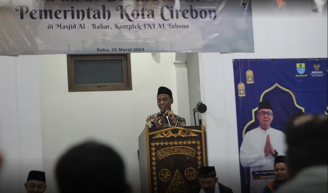 Ketua DPRD Tarhim di Masjid Jami Al Bahar Lanal Cirebon