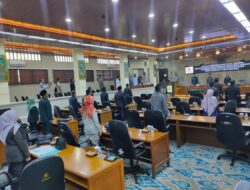 Seluruh Fraksi Tolak Raperda RTRW Kota Cirebon 2024-2044