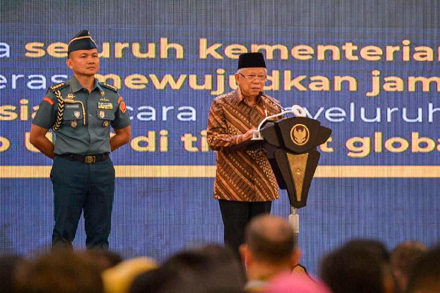 Wapres Ma'ruf Amin Serahkan UHC Awards kepada 493 Kepala Daerah