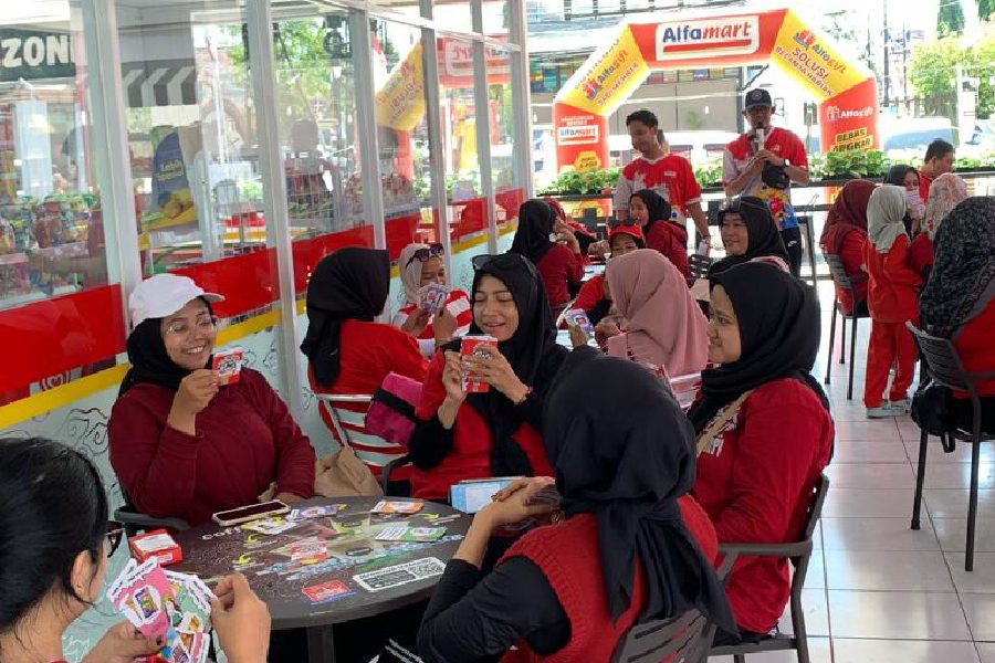 Alfamart Ajak Konsumen Bermain Card Game Alfantastic25