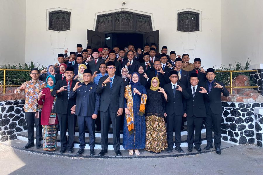 Iing Daiman Resmi Dilantik sebagai Pj Sekda Kota Cirebon