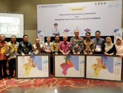 Ketua DPRD Kota Cirebon Hadiri Sosialiasi RDTR