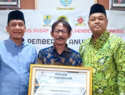 Prabu Diaz Raih Penghargaan Penggerak Toleransi Internasional dan Kemanusiaan