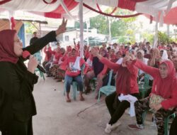 Warga Sambut Gembira Program Kesehatan Nina Agustina