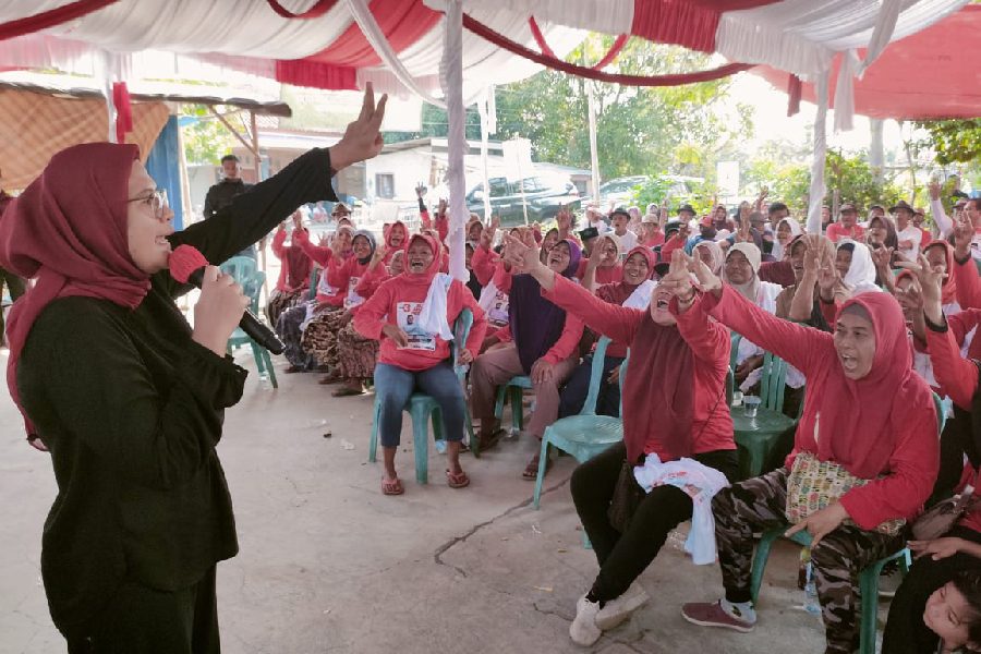 Warga Sambut Gembira Program Kesehatan Nina Agustina