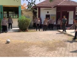 Kapolres Ciko Jadi Penjaga Gawang, Momen Lucu dan Menghibur Bersama Anak-Anak