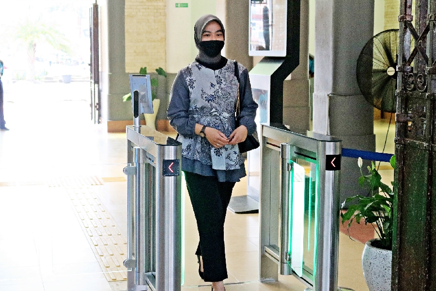 Ratusan Ribu Penumpang Gunakan Face Recognito di Stasiun Cirebon