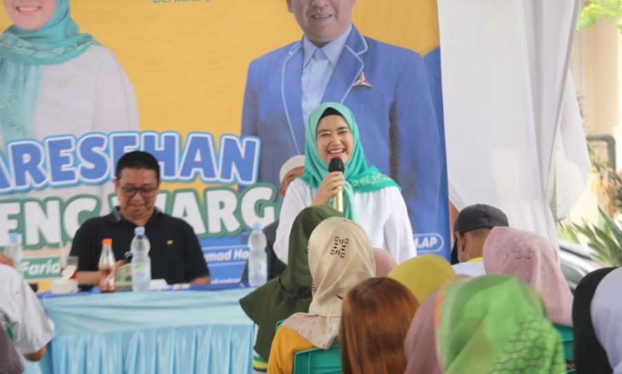 Siti Farida Janjikan Beasiswa bagi Warga Tak Mampu dan Berprestasi