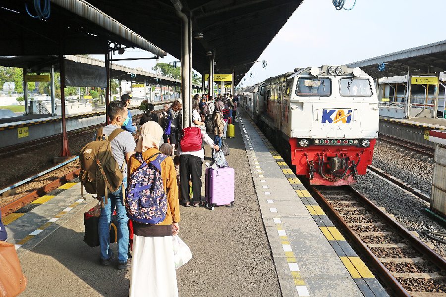 Tiket KA Natal dan Tahun Baru 2024/2025 Sudah Bisa Dipesan