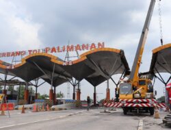 Pastikan Nataru Nyaman, Astra Cipali Bongkar Gerbang Tol Palimanan