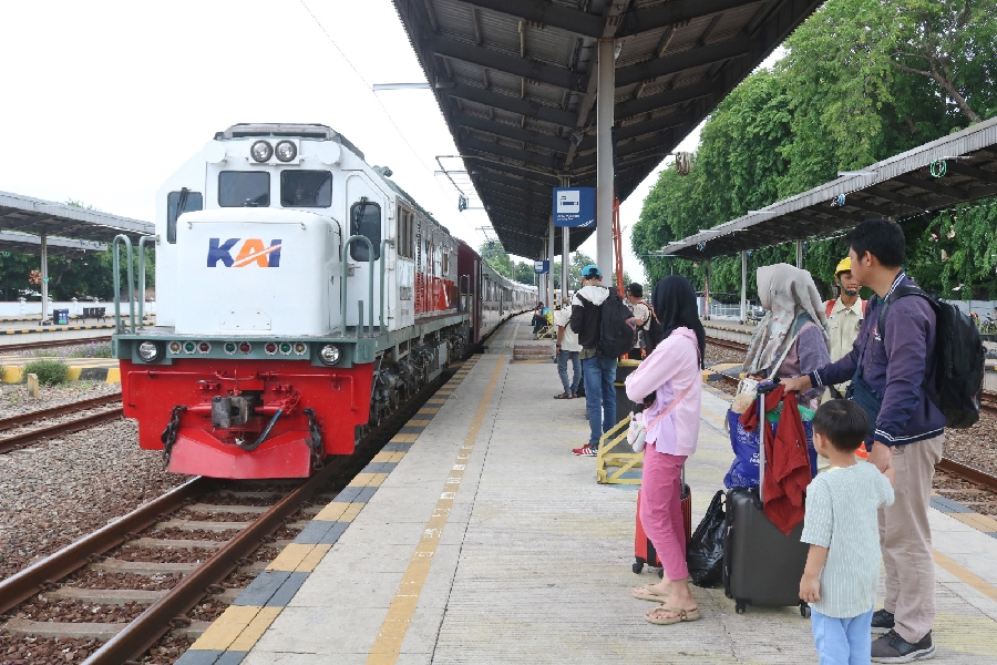Sebanyak 66 Ribu Tiket Nataru Tersedia di Daop 3 Cirebon