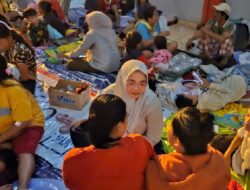 Ketua DPC Demokrat Kota Cirebon Dian Novitasari Bantu Korban Banjir