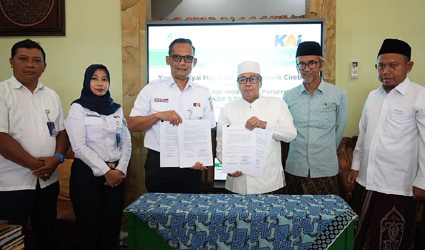 KAI Daop 3 Cirebon jalin kerja sama dengan Pondok Pesantren KHAS Kempek.
