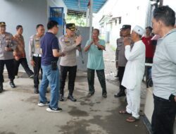 Kapolres Cirebon Kota Bantu Korban Gigitan Ular Berbisa