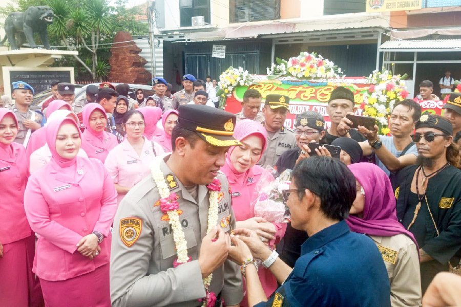 Laskar Macan Ali Beri Penghargaan kepada AKBP M Rano Hadiyanto
