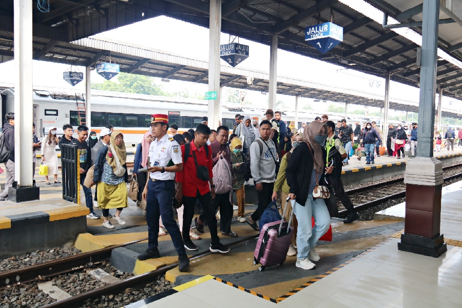 Pemesanan Tiket KA Keberangkatan Februari 2025 Dibuka Bertahap