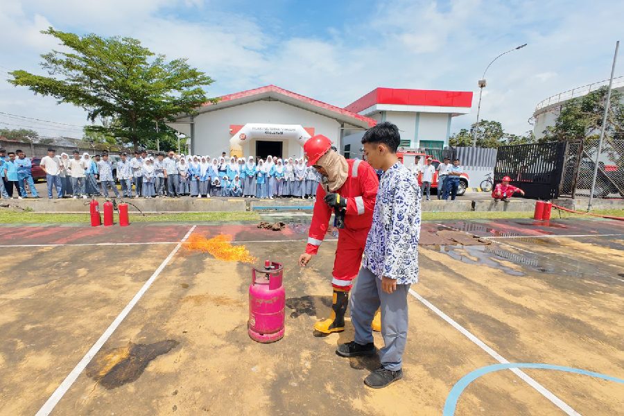 Pertamina Patra Niaga Regional JBB  Sosialisasikan Penanganan Bencana