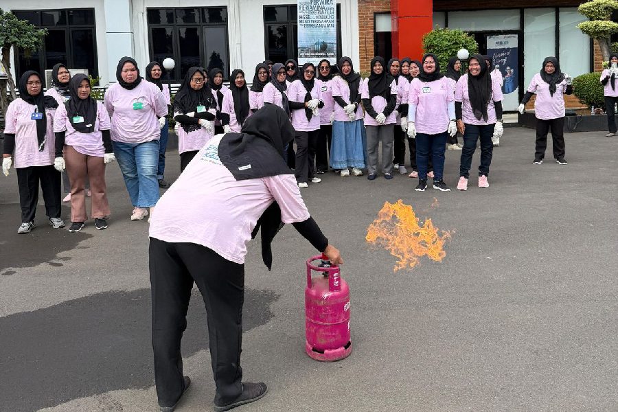 Bulan K3 Nasional, Pertamina Patra Niaga RJBB Sosialisasi Pemadaman Api