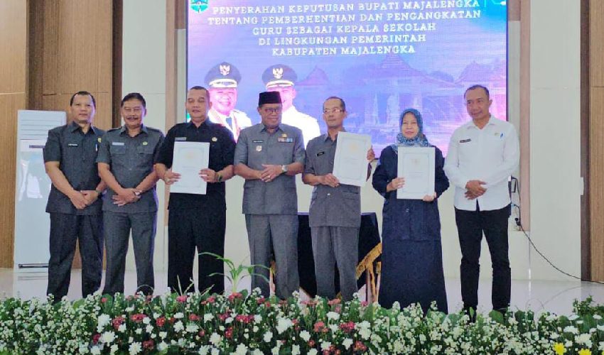 Bupati Majalengka Lantik Puluhan Kepala Sekolah