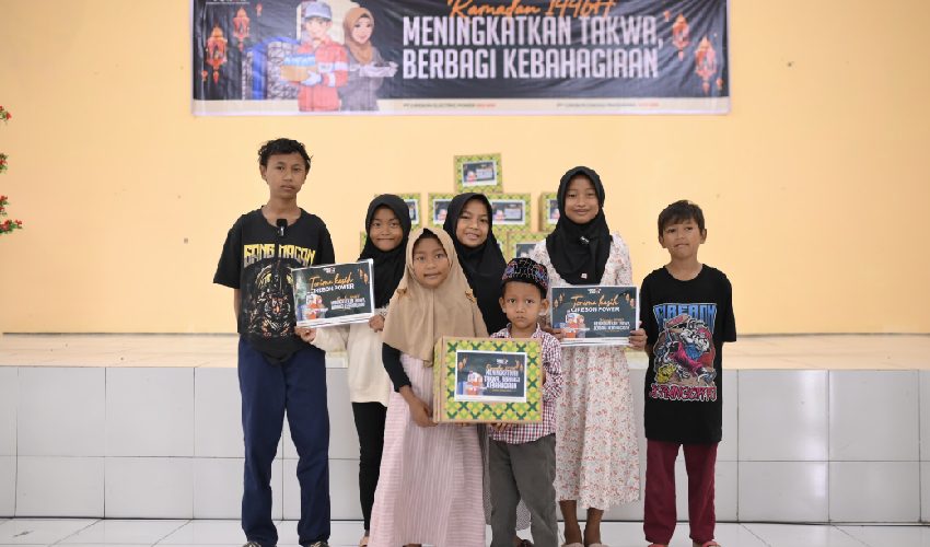 Cirebon Power Bagikan 1.250 Bingkisan Lebaran untuk Warga