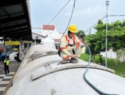KAI Daop 3 Maksimalkan Pengisian Air Kereta Api