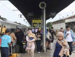 Mudik Murah dengan KA Cakrabuana dan Gunung Jati