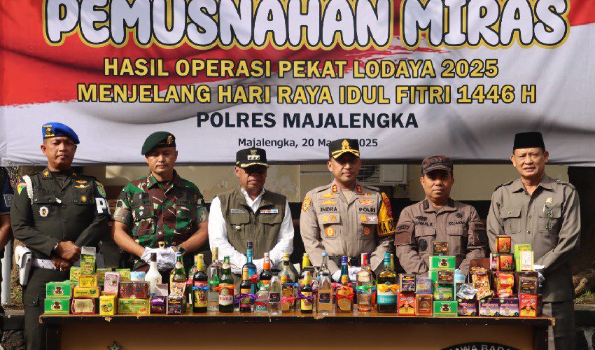 Operasi Pekat, Polres Majalengka Musnahkan Ribuan Botol Miras