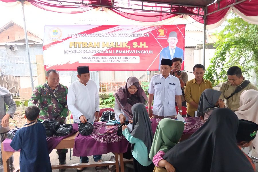 Reses di Lemahwungkuk, Fitrah Malik Terima Aspirasi Soal Air Bersih