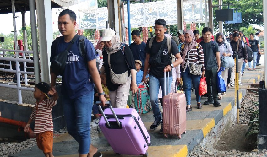 Sebanyak 11.471 Penumpang KA Mudik Sambut Ramadan