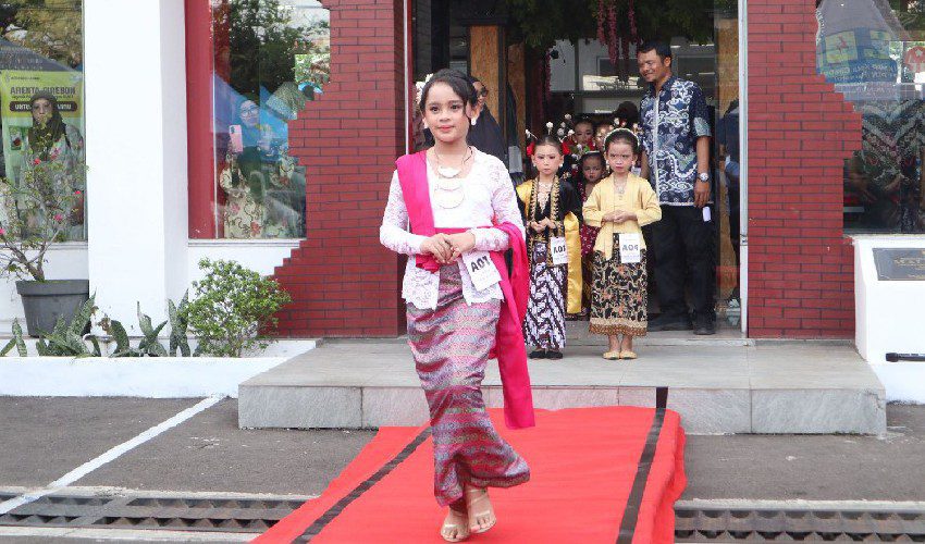 Dekranasda Olah Kreasi Angkat Semangat Kartini dan Pemberdayaan UMKM