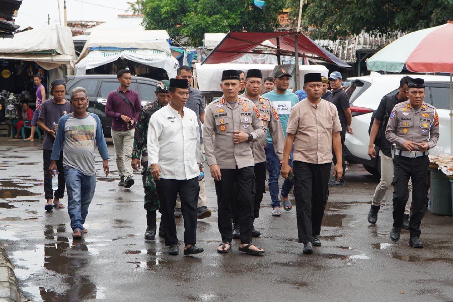 Kapolres Cirebon Kota Respons Keluhan soal Pengemis Makam Sunan Gunung Jati