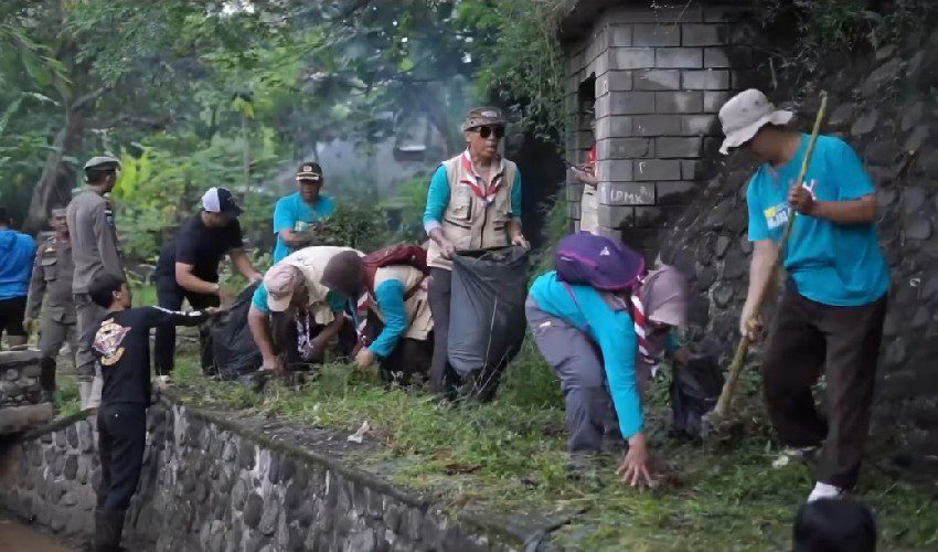 Puluhan Ribu Pramuka Majalengka Ikut Aksi Geber Jumat