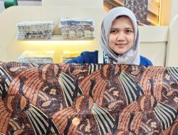 Dimas Batik Andalkan Lilin dan Tradisi di Tengah Arus Modernisasi