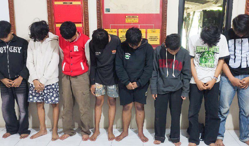 Hendak Tawuran, Delapan Pelajar Anggota Geng Motor Diciduk Polisi