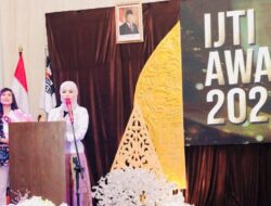 IJTI Award 2025, Rinna Suryanti Raih Penghargaan Tokoh Perempuan Inspiratif